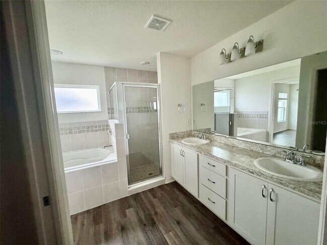 Building Photo - 468 Monticelli Dr