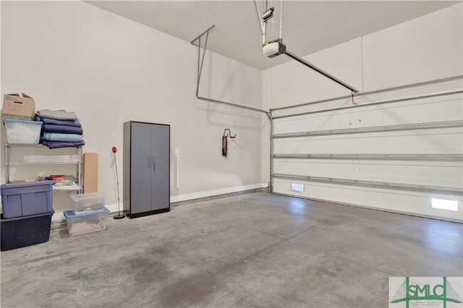 Building Photo - 437 Port St