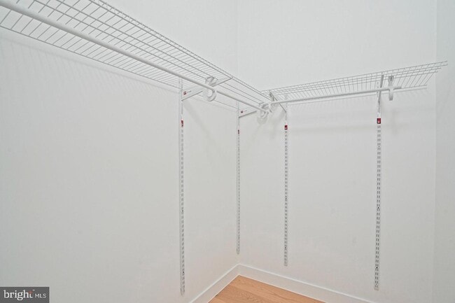 Building Photo - 4421 Kane Pl NE