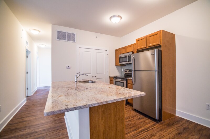 Building Photo - 411 N 34th St