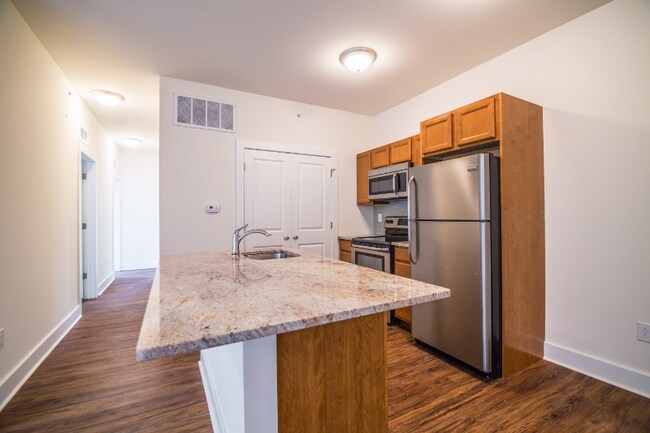 Building Photo - 411 N 34th St