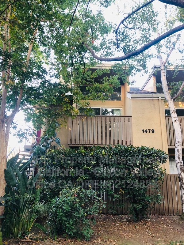 Primary Photo - 1479 De Rose Way