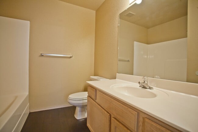 Building Photo - 2484 N Brophy Cir