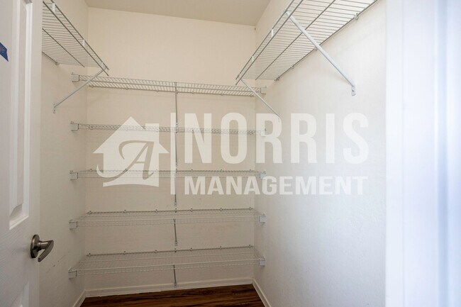 Building Photo - Two Story Home For Rent Available Now!