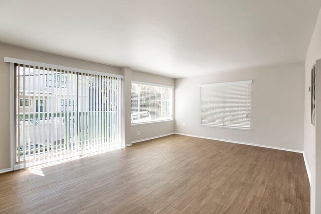 Building Photo - 630 Alvarado