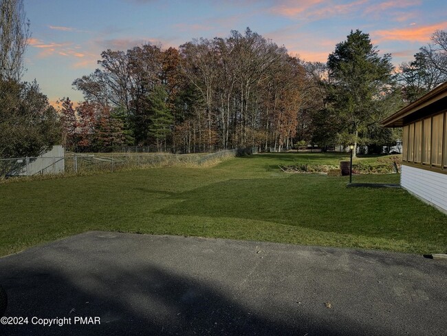 Building Photo - 309 Hemlock Ln