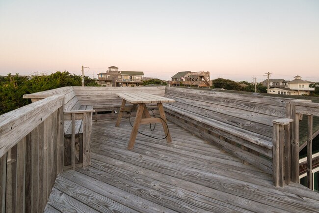Building Photo - 39312 Angelfish Rd
