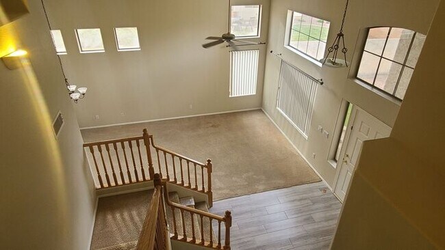 Building Photo - 5-bedroom in the heart of Gilbert