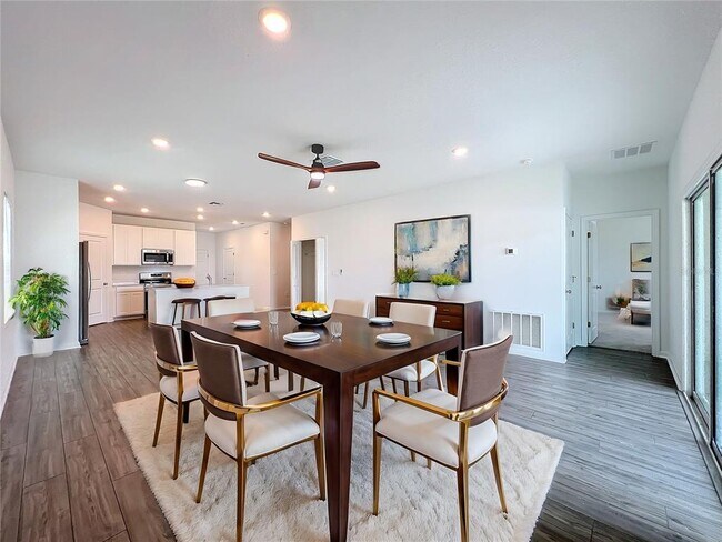 Building Photo - 4726 SW 83rd Lp