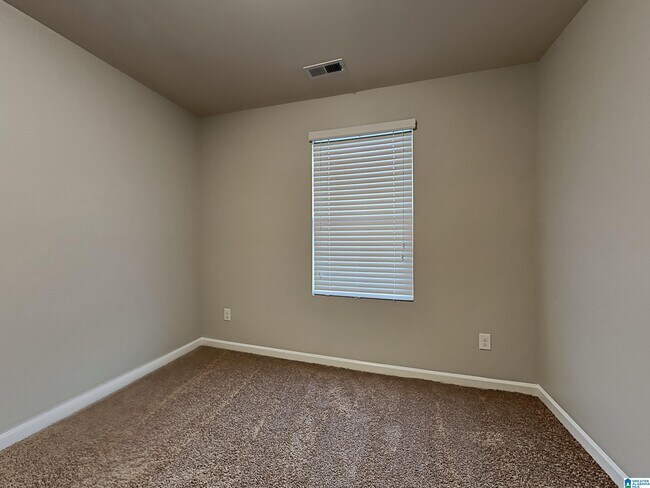 Building Photo - 330 Reed Way