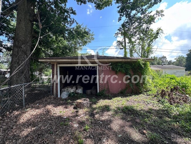 Building Photo - 223 Kentucky-
