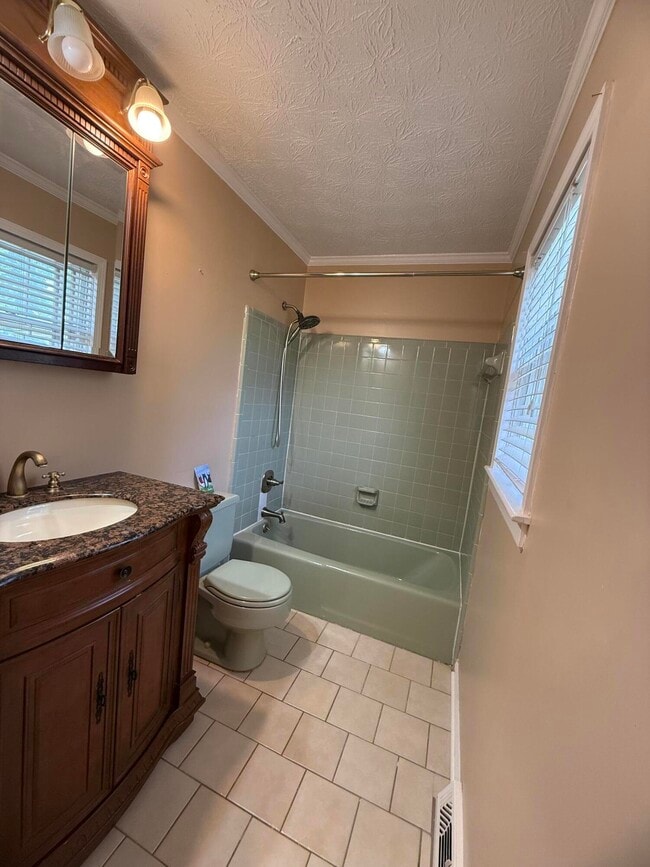 Building Photo - 3924 Gladman Way