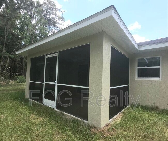 Building Photo - 175 Pine Crse