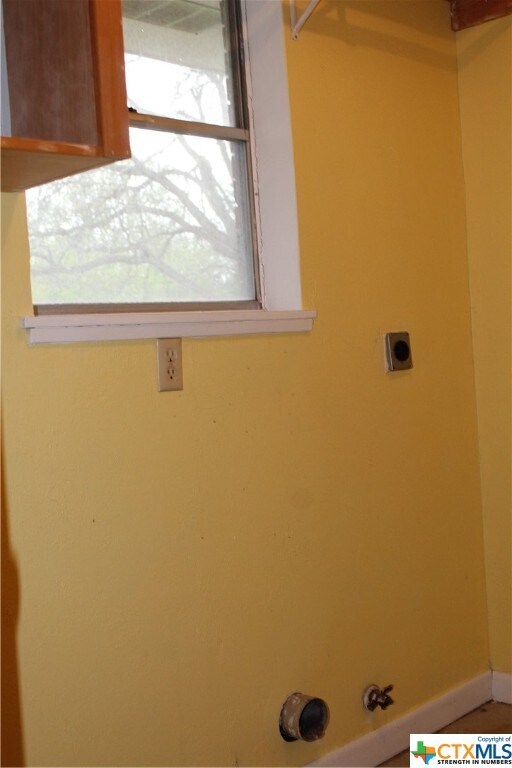 Building Photo - 1322 N Ave A