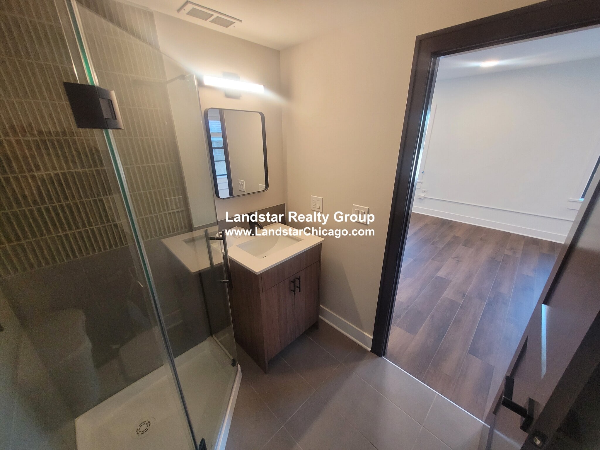 Building Photo - 1241 Chicago Ave