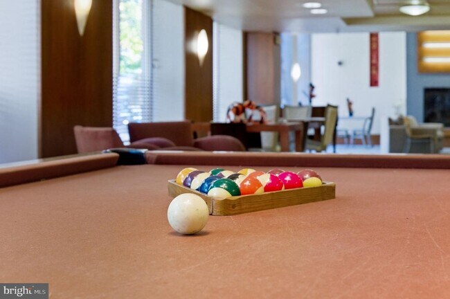 Building Photo - 2200 N Westmoreland St