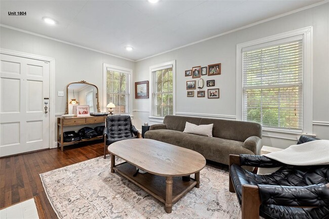 Building Photo - 1804 Pearl St