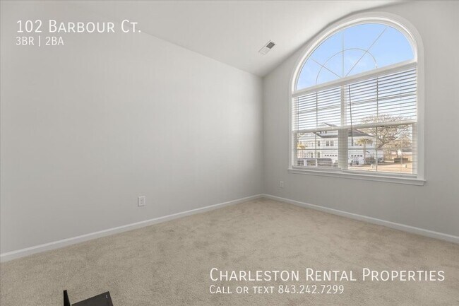 Building Photo - 102 Barbour Ct