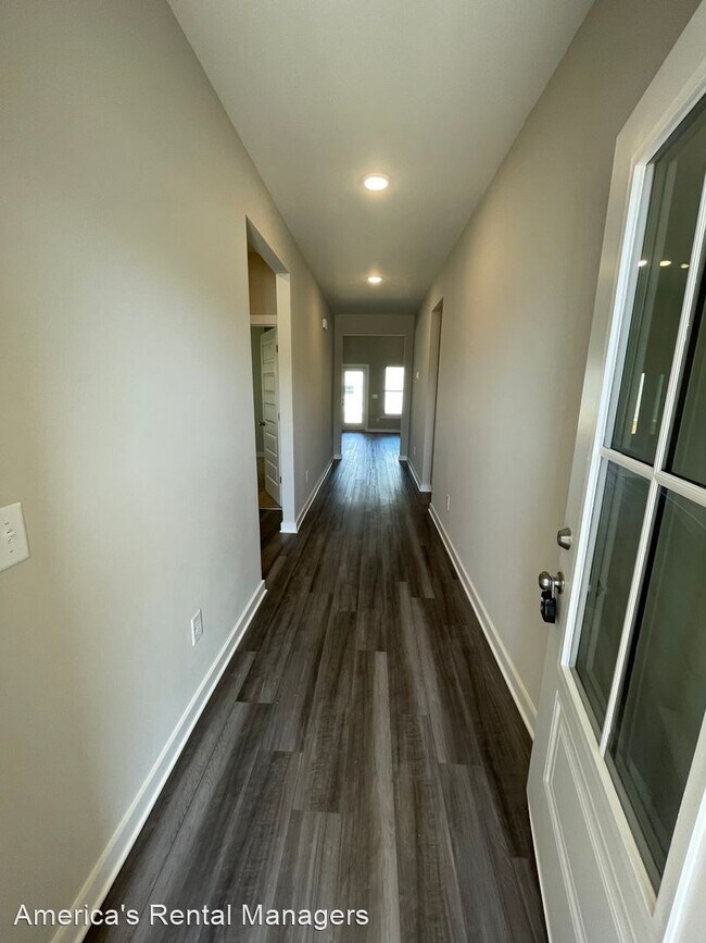 Building Photo - 4 br, 2 bath House - 2138 Sullivan Drive
