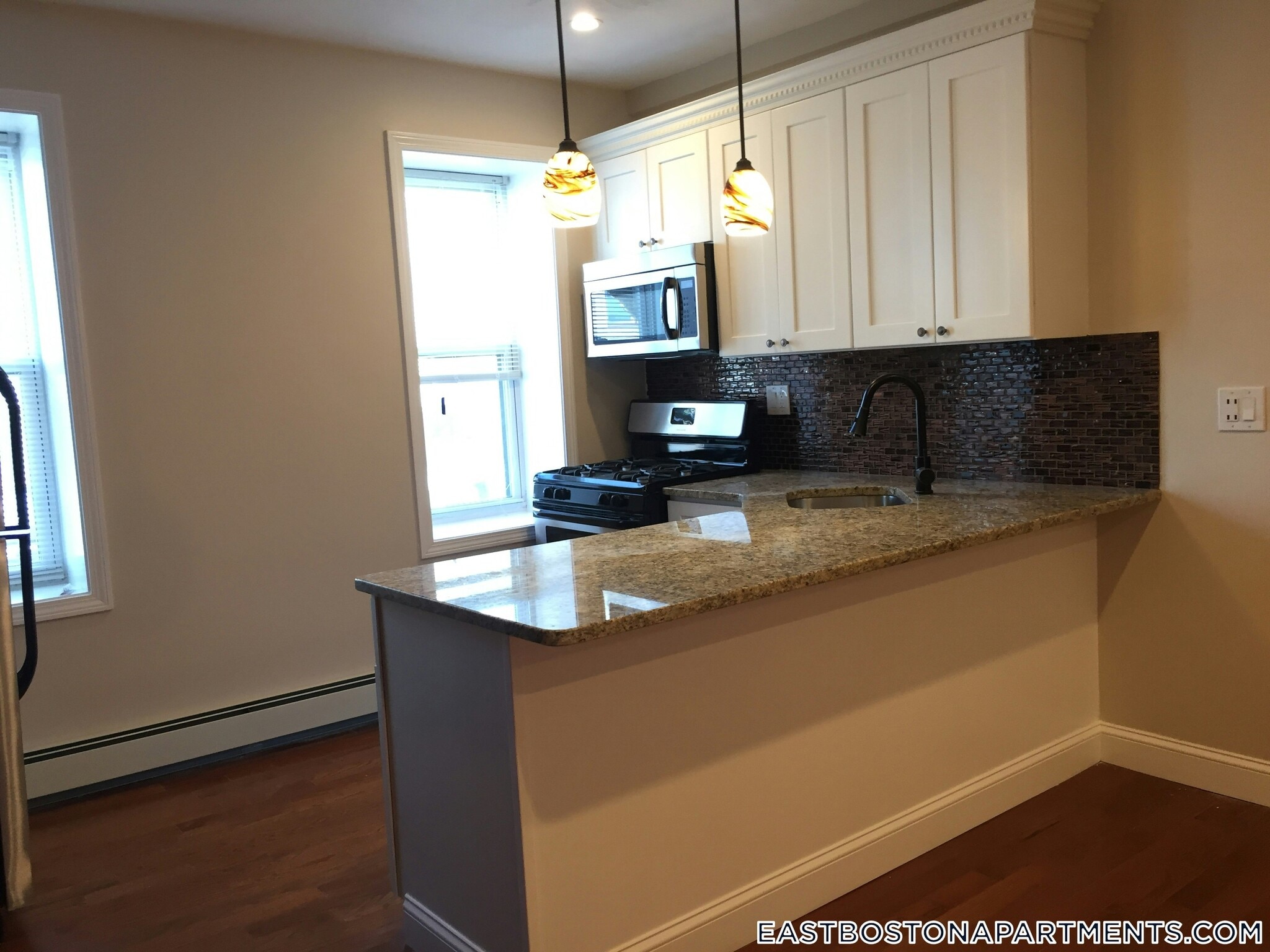 Building Photo - 349 Sumner St