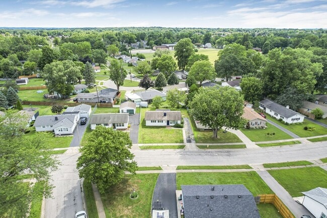 Building Photo - Cozy Ranch Home 30 Night Min Quiet Reynoldsburg