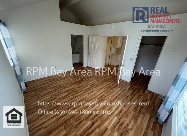 Building Photo - Bright and Airy 2BD 2.5 BTH Townhouse in Daly City