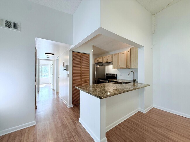 Building Photo - 603 Sea Pine Way