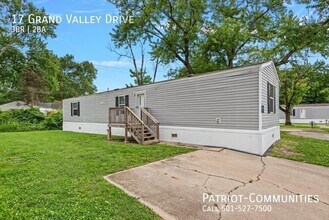 Building Photo - 17 Grand Valley Dr