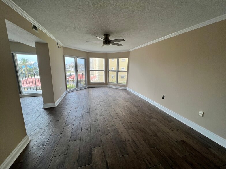 Living Room - 1551 1st St S