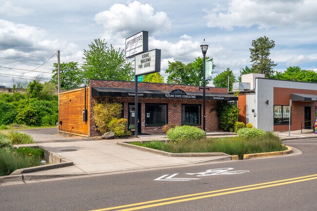 Building Photo - 12525 SW Main St