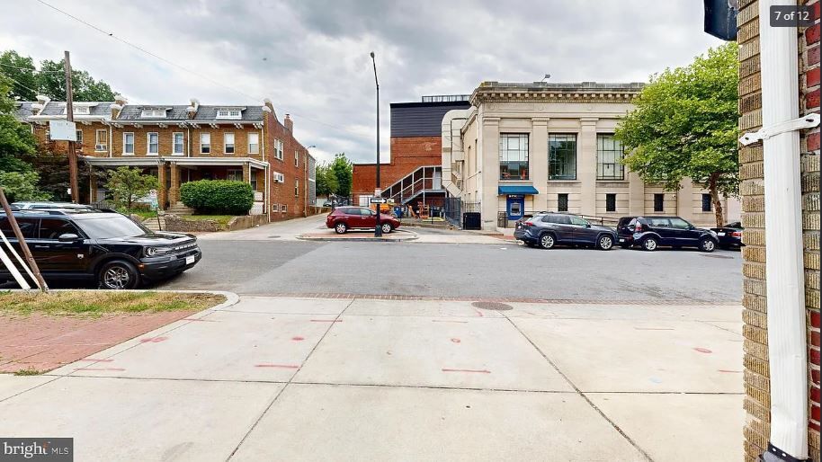 Building Photo - 1214 U St SE