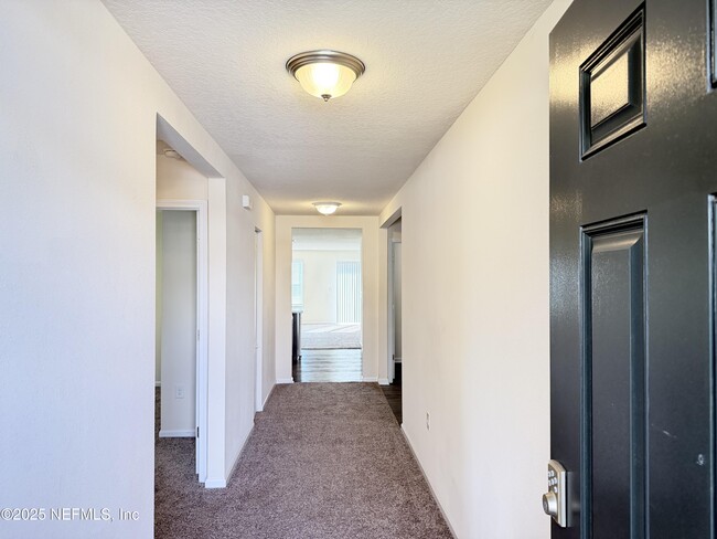 Building Photo - 3620 Sunfish Dr