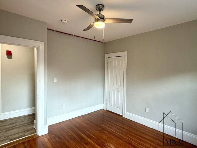 Building Photo - 116 Winthrop Rd