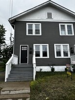 Building Photo - 547 E Deshler Ave