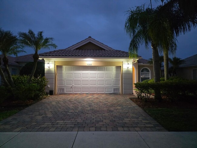Building Photo - 11355 SW Rockingham Dr