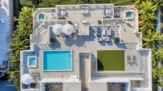 Building Photo - 3200 S Ocean Blvd