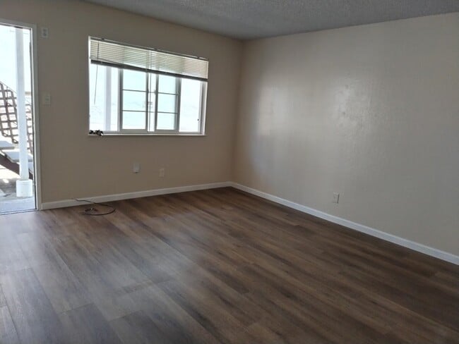 Building Photo - 1130 Yuba Ave