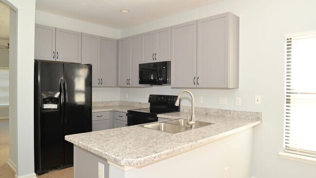 Building Photo - 668 Drake Bay Terrace