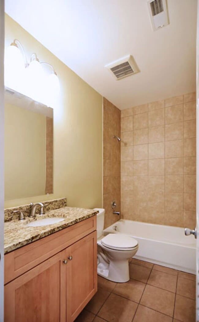 Building Photo - 1643 N Pearl St