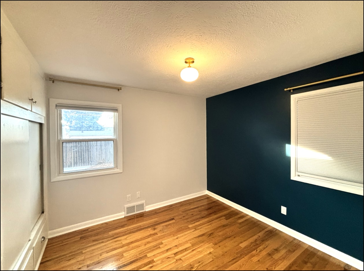 Bed 3 - 1617 S Leadville Ave