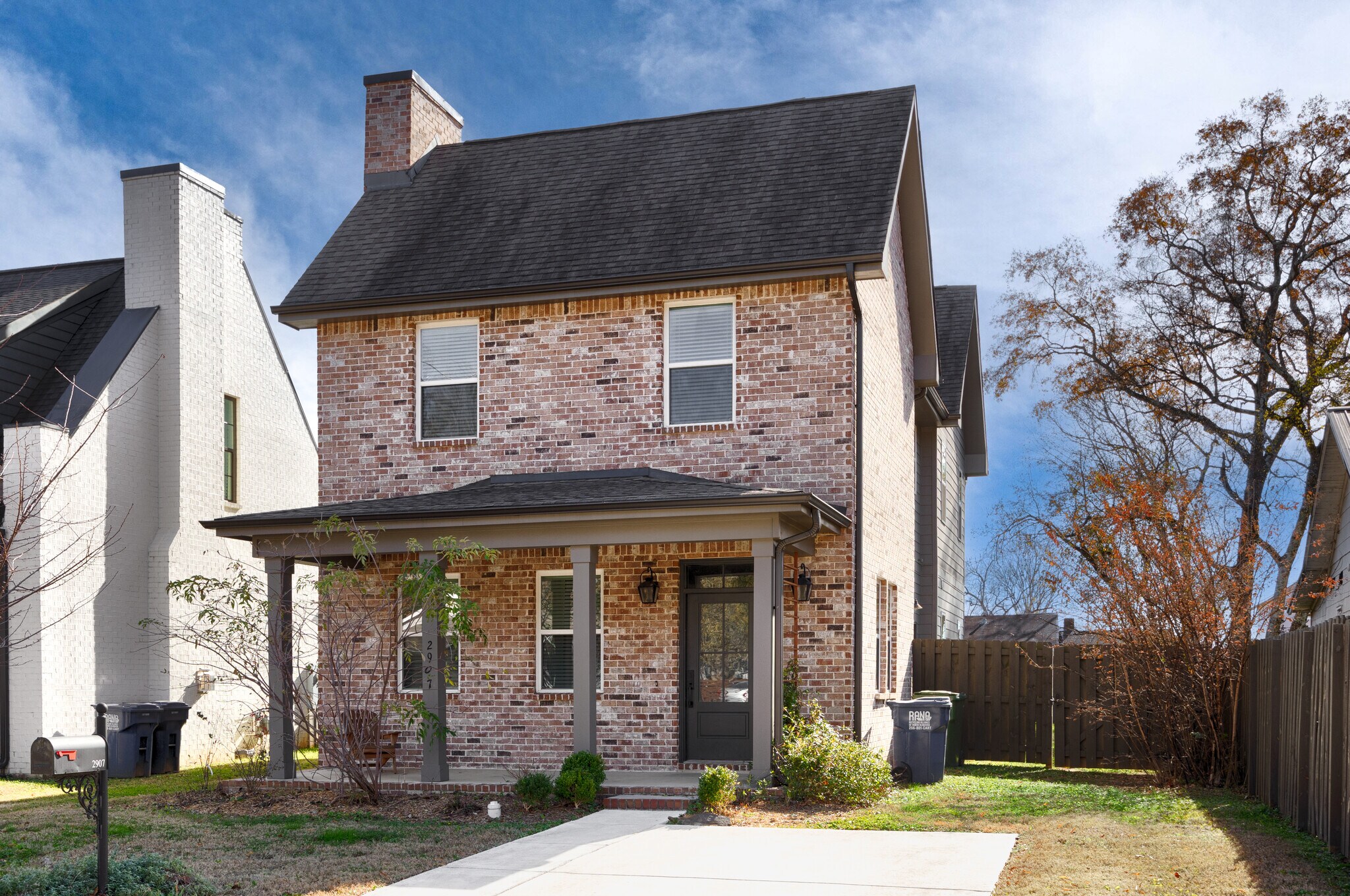 Building Photo - 2907 8th Ave SW