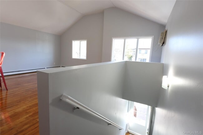 Building Photo - 2219 Boller Ave