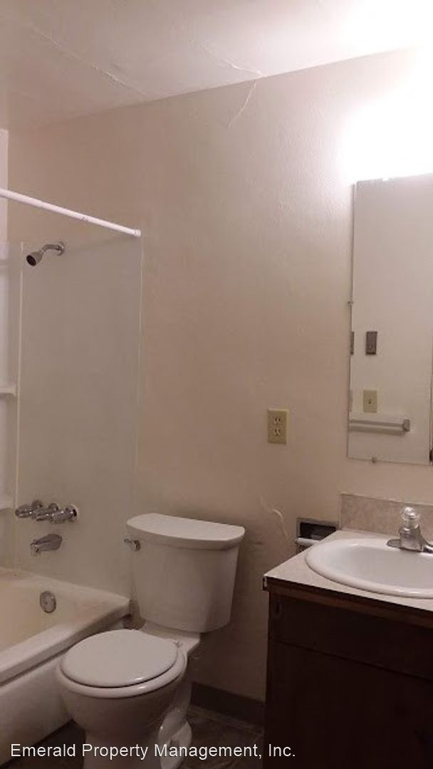 Building Photo - 5312 Main St