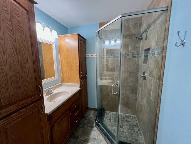 Building Photo - Townhome in a Great Community! 3bd/2.5ba