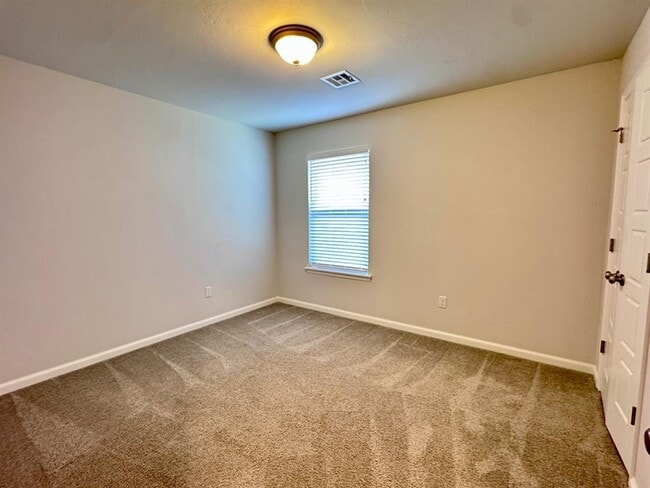 Building Photo - 4100 NW 152nd Terrace