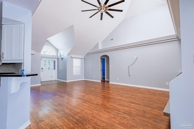 Building Photo - 400 Ridge Wood Cir