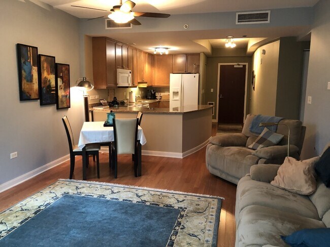 Building Photo - 130 N Garland Ct