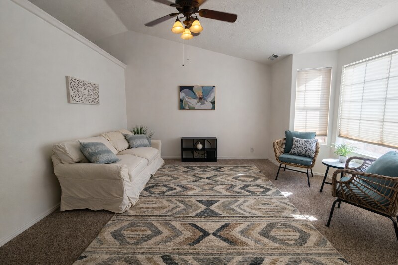 Building Photo - 991 N 2100 W