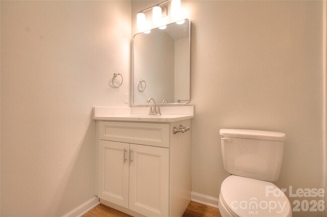 Building Photo - 608 Anne Ave