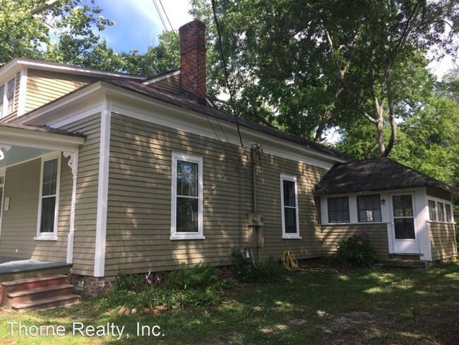 Building Photo - 4 br, 3 bath House - 205 W Baker Street